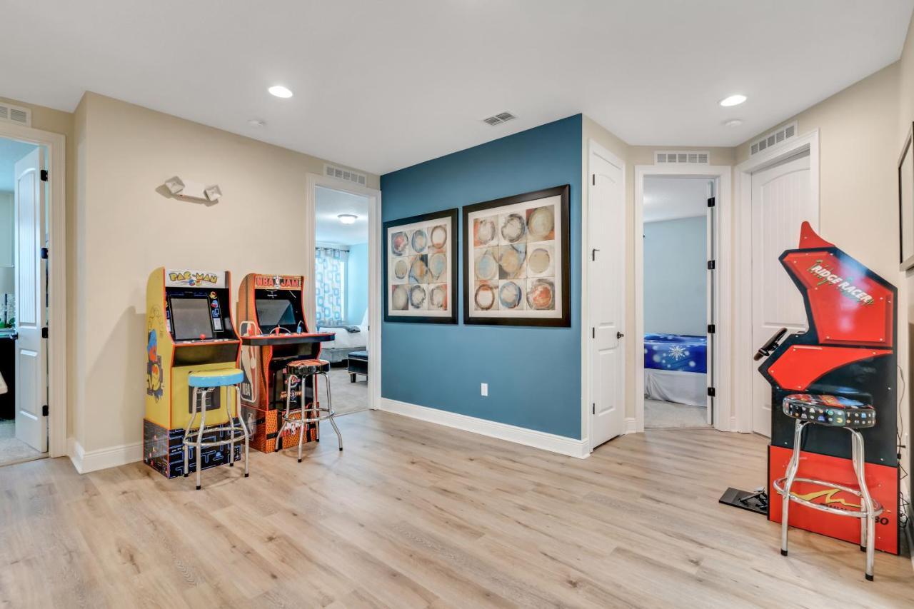 Hébergement de vacances Huge 10 Bdr Family House With Arcades And Free Pool Heat Near *